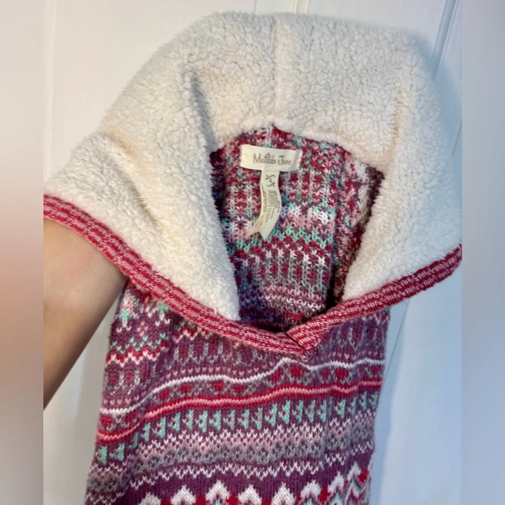 Matilda Jane Friends Forever Girls Hooded Poncho Sweater – Size 4